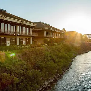 - Columbia Riverfront By Ihg Portland